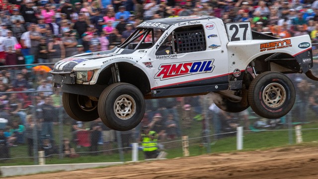 amsoil scott douglas off road jumping